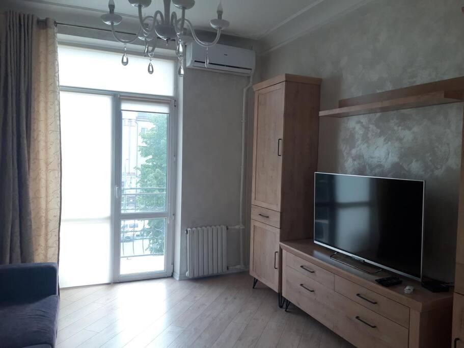Luxury Apartment In The Center Κισινάου Εξωτερικό φωτογραφία