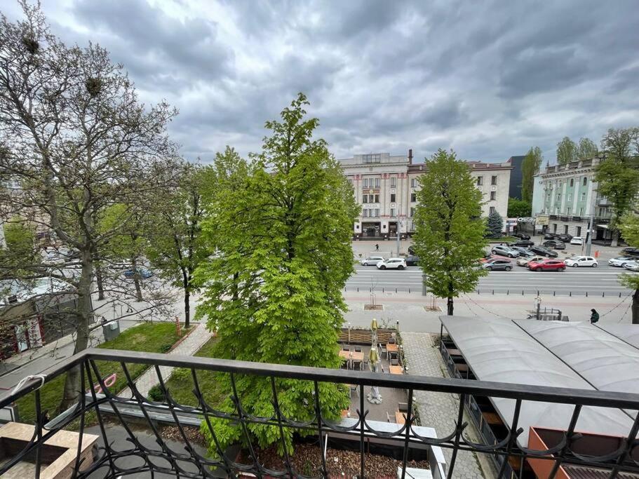 Luxury Apartment In The Center Κισινάου Εξωτερικό φωτογραφία